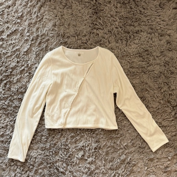 Backyard Roses - Charlotte Top - Picture 3 of 5